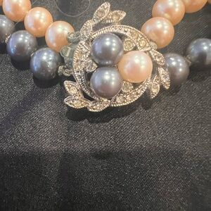 Elegant Faux Pearl Necklace with gorgeous vintage clasp